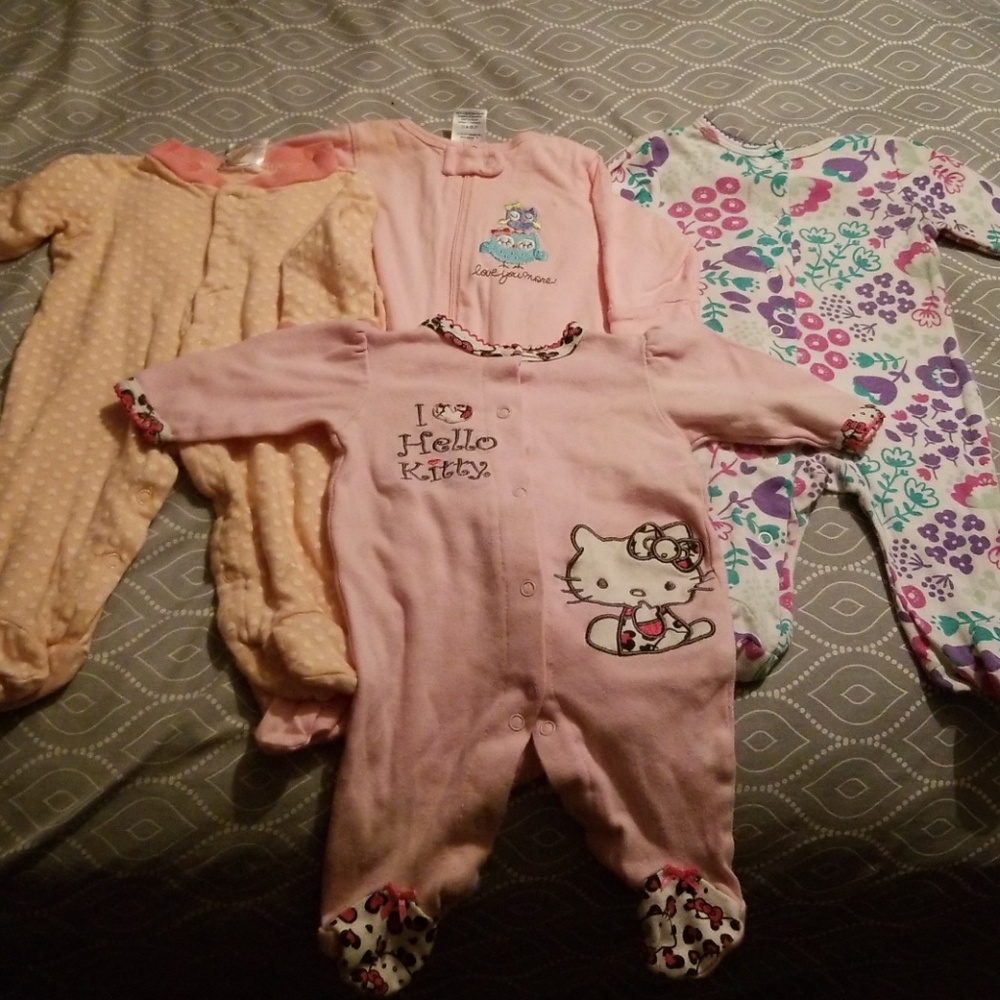 4 pk. Onesies